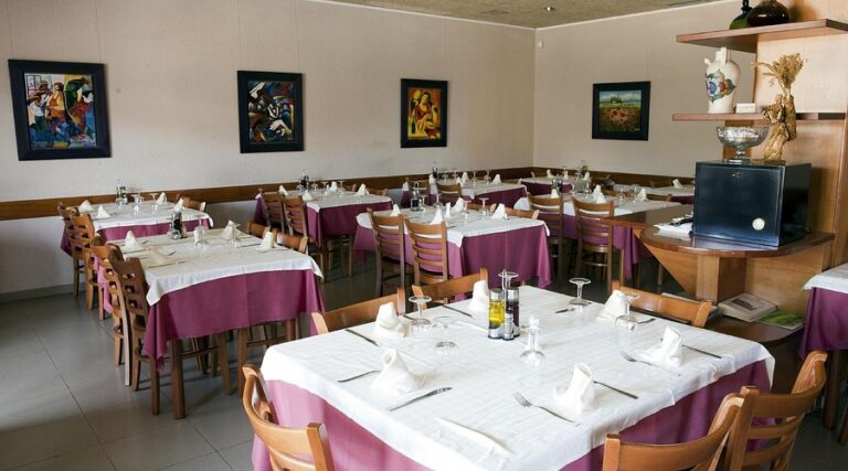 restaurante con menú casero en Girona- Sant Dalmai, comarca de La Selva